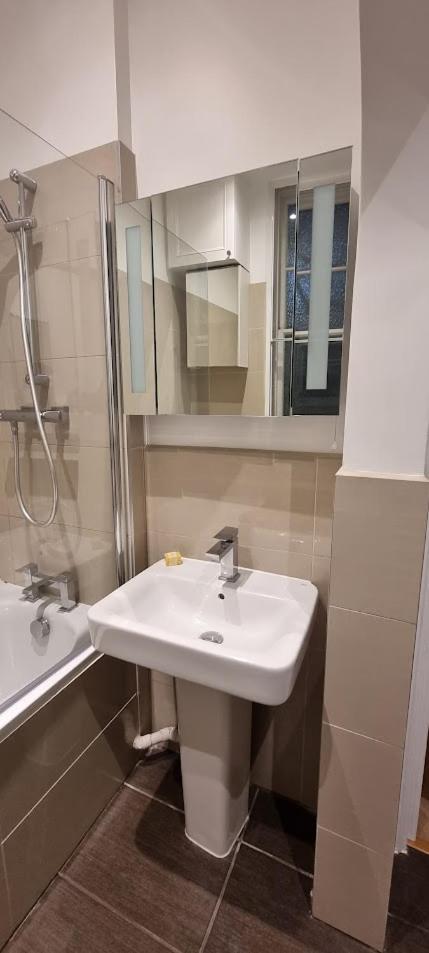Star London Warwick Mansions 3-Bed Oasis Apartment ภายนอก รูปภาพ