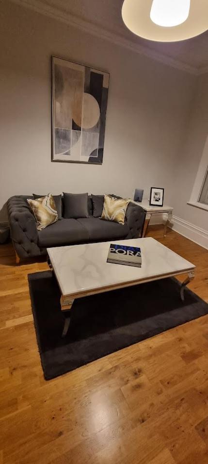Star London Warwick Mansions 3-Bed Oasis Apartment ภายนอก รูปภาพ