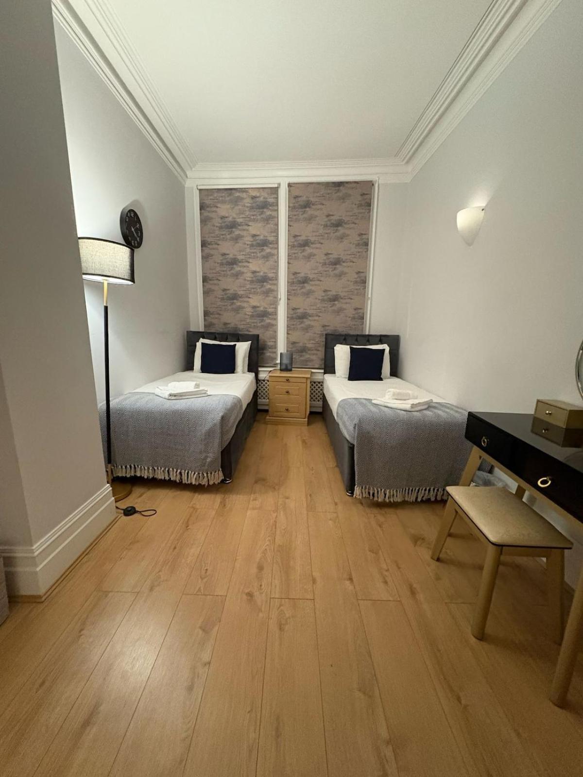 Star London Warwick Mansions 3-Bed Oasis Apartment ภายนอก รูปภาพ